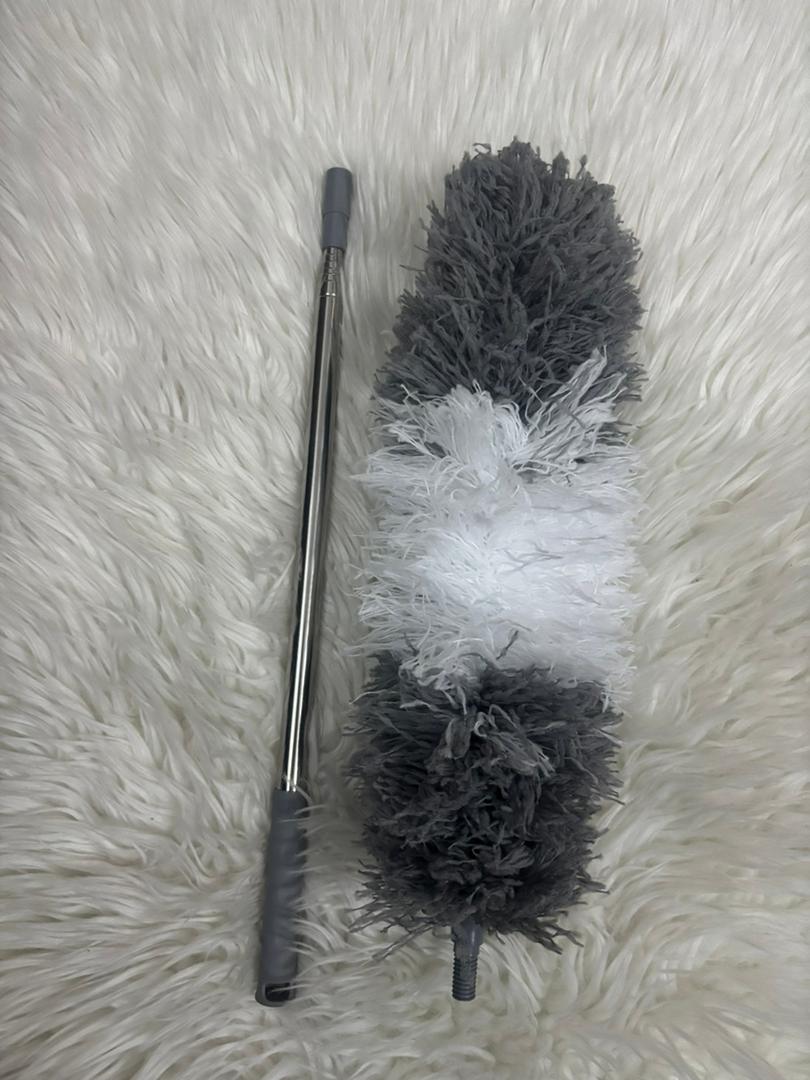 Extendable cobweb remover-b94c1a8e Extendable Cobweb Duster - Image 1